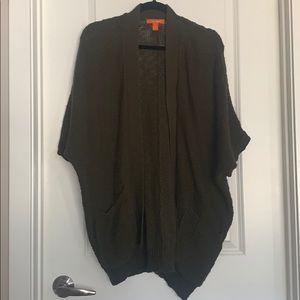 Short sleeve olive green cardigan